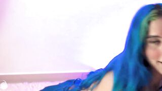 Your gamer goddess stepsister finds out you're a peep and plays with her booty for you on your birthday! follow her on instagram @mingalilea
