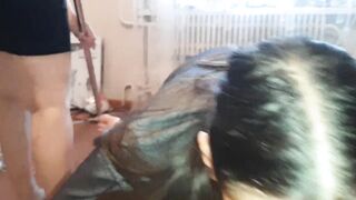My gf made me cunnilingus while the cleaner was washing the floor - Dyke Illusion Girls
