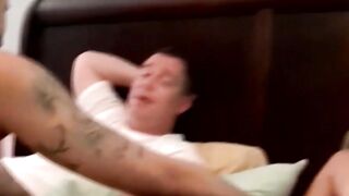 Amateur guys have a wanking and finger banging threesome