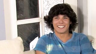 Young bloke fingers his ass and masturbates after interview