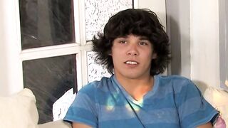 Young bloke fingers his ass and masturbates after interview
