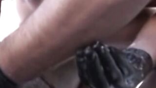 Matthieu then turns the tables and shows us that the most accomplished fisting bottom