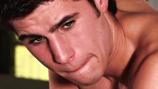 Zachary Mills - Photosession Video