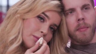 Trans sugarbaby Gracie Jane got her first client