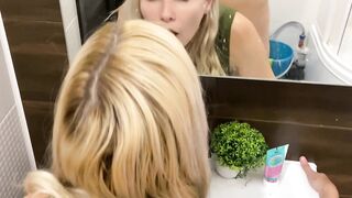 Hottie Sex Inside The Stairwell! - Lolipop & Mark Pirson