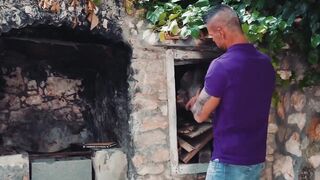 Bi babes fucking a lucky hunk