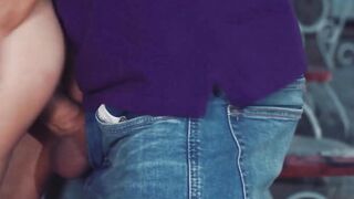 Bi babes fucking a lucky hunk