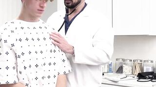 Hunky patient Felix Fox sucks big cock to treat his erection problem with doctor Marc