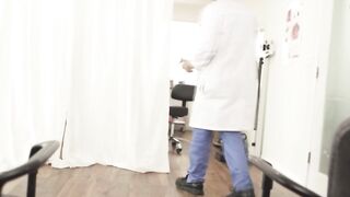 Trans cummer gives professional doctor probing