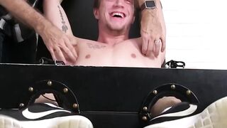 Hunk enjoys a wonderful session where a man tickles his feet