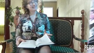 Alana, a Russian older fucks a young women with her vibrator