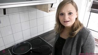 Young craftsman seduced !!! Vulgar 19 year old bimbos wants to plowed!