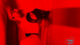 Oral Sex into Red Light - SOboyandSOgirl