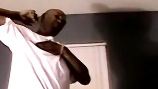 Cute ebony amateur blasting out a huge wave of spunk