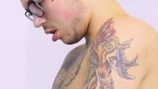 Jo Diamond slides his fat manhood inside Skylers tight ass