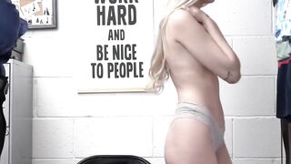 Shoplifter blonde Delilah Day gets creampied by hot officer