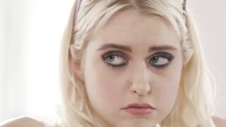 Teen Chloe Cherry scissoring MILF lesbian attorney