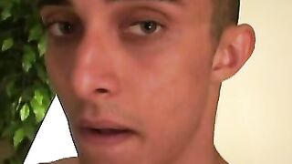 Slender amateur jizzes in his hand after solo masturbation