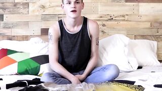 Inked twink dildos his ass and jerks off until he cums hard