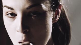 Carmen Caliente face sitting in lesbian locker room