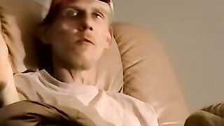 Amateur redneck takes a smoke before boning black homo