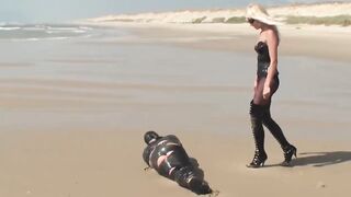 Clingfilm Fun On The Beach