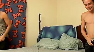 Two straight thugs jerking off to see who will cum first