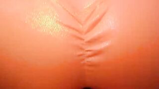BIG ASS in PINK LEGGINGS Receive a CUM on PUSSY vol1
