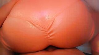 BIG ASS in PINK LEGGINGS Receive a CUM on PUSSY vol1