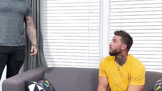 MaleFeetXXX.com - Zeek P's feet sucked and worshiped by hunky Ray H's expert mouth