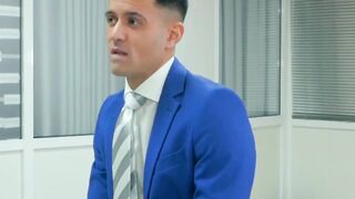 Office hunk Robbie Rojo blows his boss before hard drilling