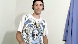 Straight thug Jake loves to spend his time stroking his cock