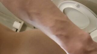 Handsome muscle boy handjob big dick