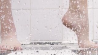 FemJoyXXX.com - Deepika's shower turns into a wet and wild self-pleasure