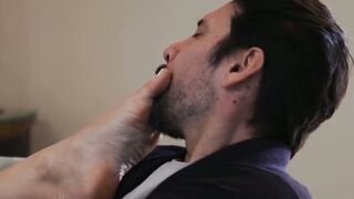 Brunette bombshell Skylar Snow is craving for a fresh and erect penis