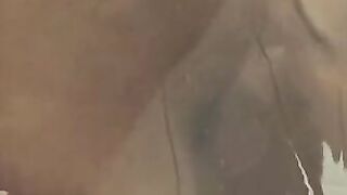 Tattooed twink KC Williams swallows throbbing cock in shower