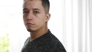 Thin Colombian passes casting by squirting and having fun with cum