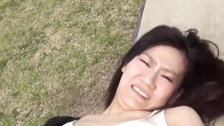 Japanese hottie plays with her pussy and gets jizzed on