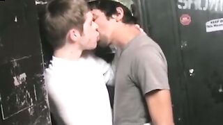 Young man is happy to have his ass fucked in classic scene
