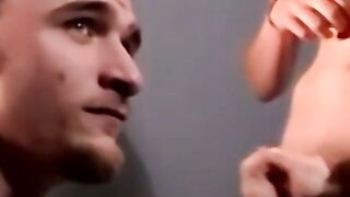 Gay amateurs in threeway jack off while cocks are sucked