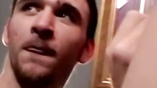 Gay amateurs in threeway jack off while cocks are sucked