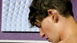 Acrobatic twink orgasms while fucked bareback style