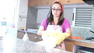 thick maid Francis Restrepo offer unique service to landlord