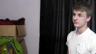 Sexy twinks Cal Kennedy and Blake Mast enjoy anal pounding