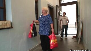 Big titted blonde grandma satisfies young stranger