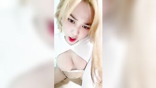 Vietnamese sluts with pussy!!!