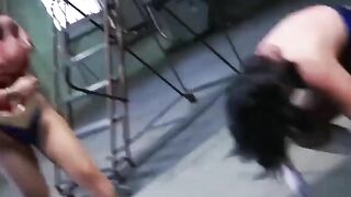 superheroines fight