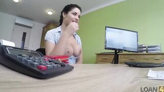 Beauty anal casting of a big boobed Beauty