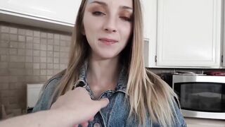Tattooed stepsister Macy Meadows blows stepbro before fuck