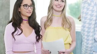 College dyke trio having beautiful time together